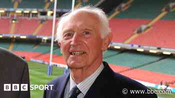 Wales and Lions prop Courtenay Meredith dies aged 97