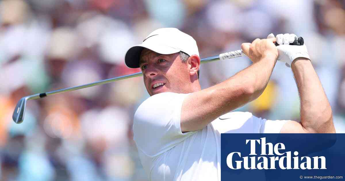 Rory McIlroy rides a rocky road but stays in US Open contention