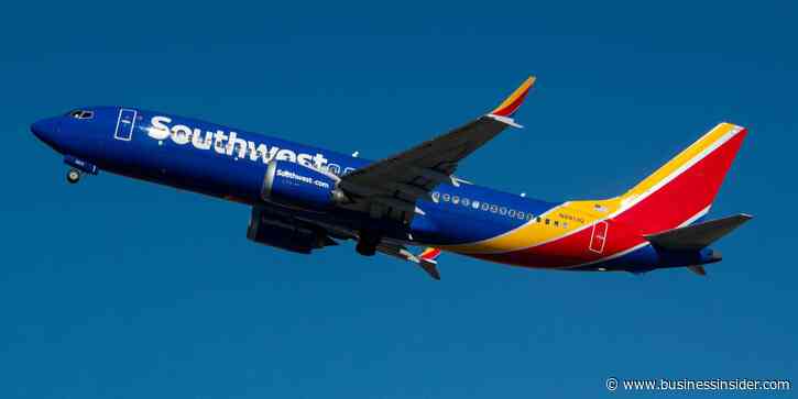 A Southwest pilot nearly crashed his flight into the ocean: report