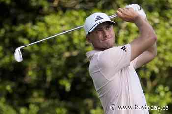 Aberg takes 1-shot lead into weekend at Pinehurst in US Open debut