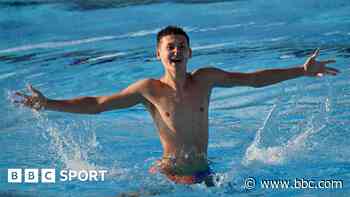 Tomblin wins first GB male Euro artistic swimming gold