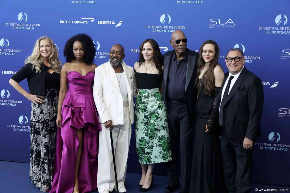 PHOTOS. Morgan Freeman, l'équipe de NCIS, Simone Ashley... du beau monde sur le tapis bleu d'ouverture du Festival TV de Monte-Carlo
