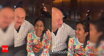 Satish's daughter wishes Anupam on Father's Day