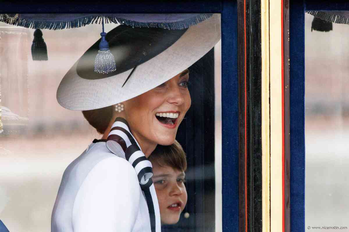 La princesse Kate Middleton en carrosse à Londres pour sa première apparition publique officielle en six mois