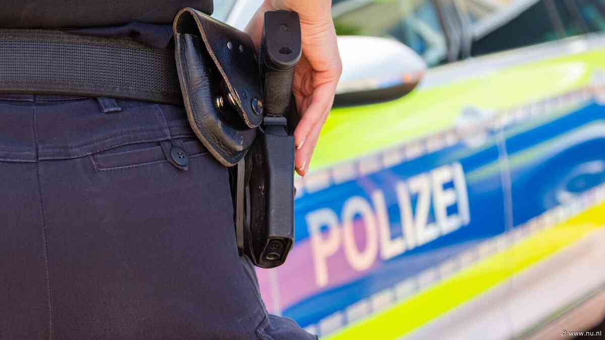 Duitse politie schiet man dood na geweld op besloten EK-feestje in woonhuis