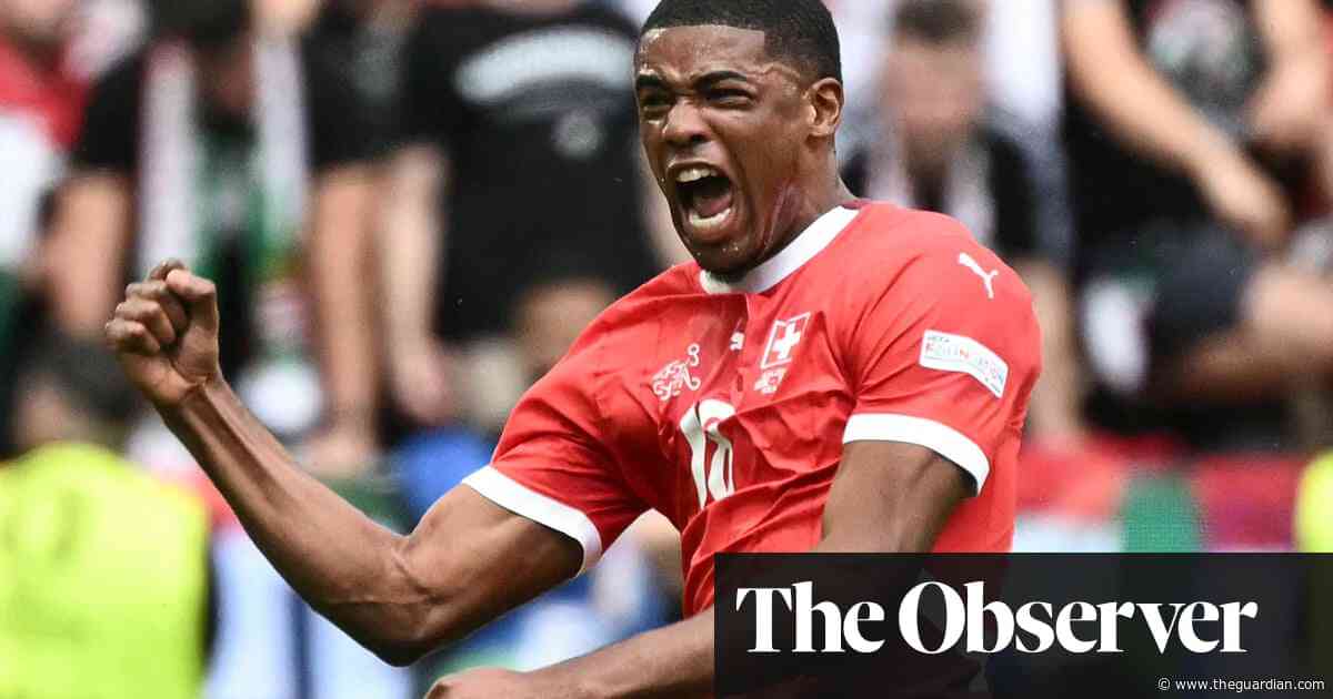 Switzerland hold off Hungary fightback after Duah bursts on to the scene