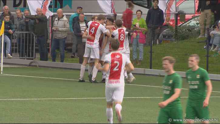 Emmeloord - Flevo Boys wint en blijft op koers voor Vierde Divisie
