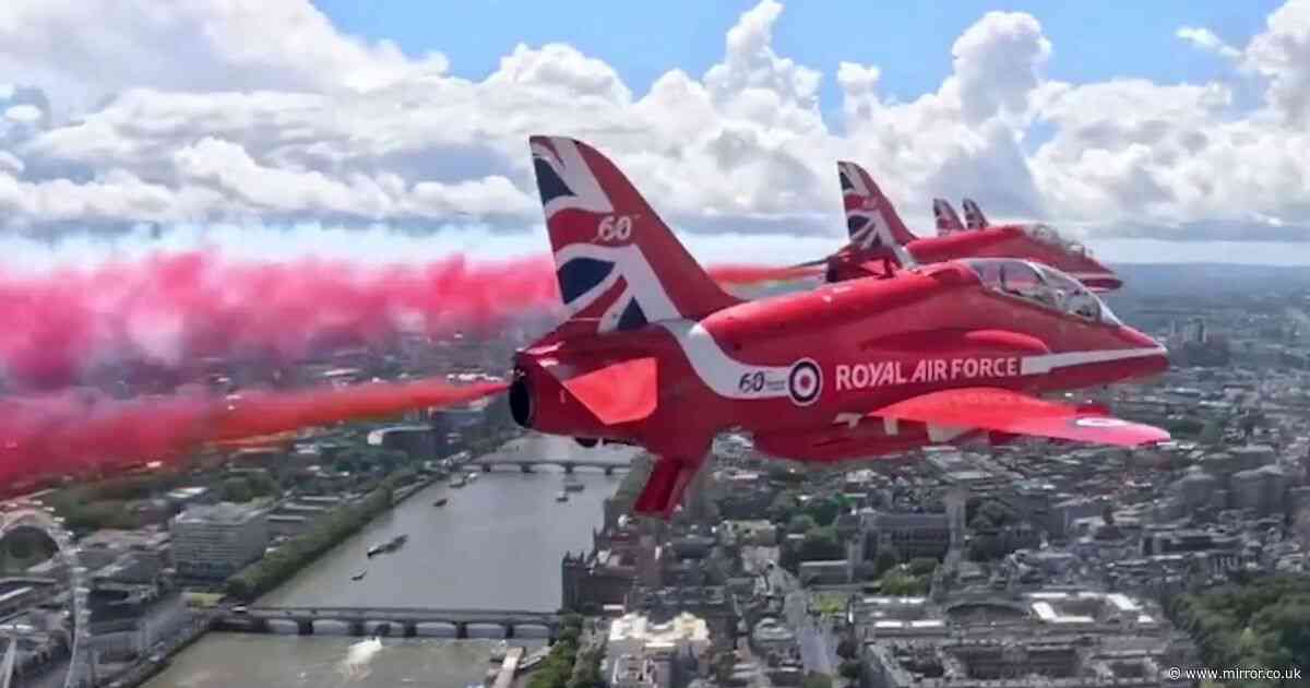 Amazing Red Arrows cockpit footage shows pilot's view of Trooping The Colour flypast