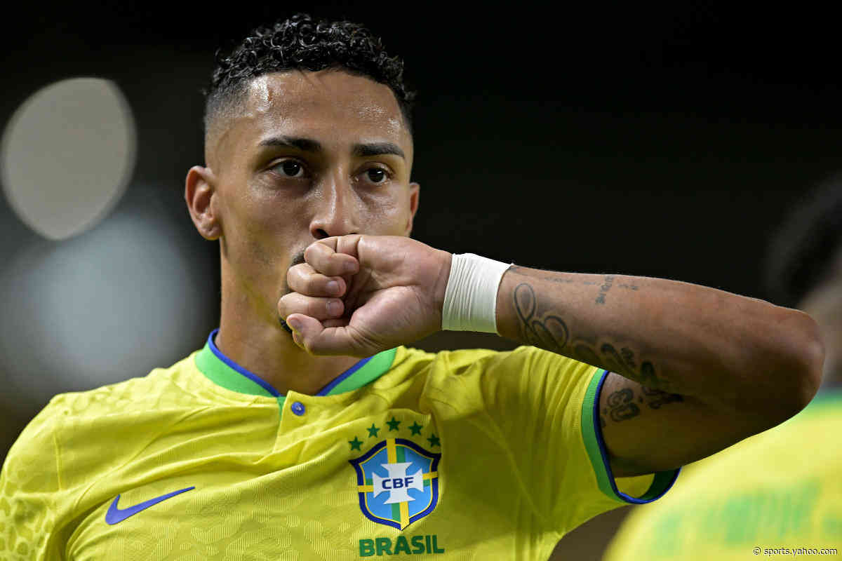 Raphinha sticks up for Brazil squad following criticism from Ronaldinho