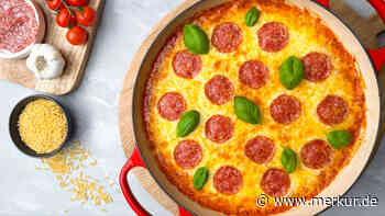 Wer sich zwischen Pizza und Pasta nicht entscheiden kann, gönnt sich Orzo-Pasta im „Pizza-Style“