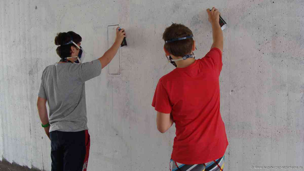 Graffiti-Schmierereien an Neuburger Realschule: Polizei sucht Zeugen