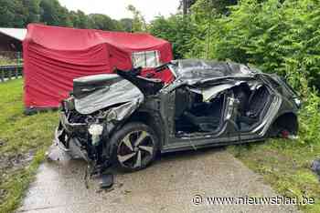 Man (25) sterft na zware crash op Tervurenlaan, passagier met zware verwondingen naar ziekenhuis