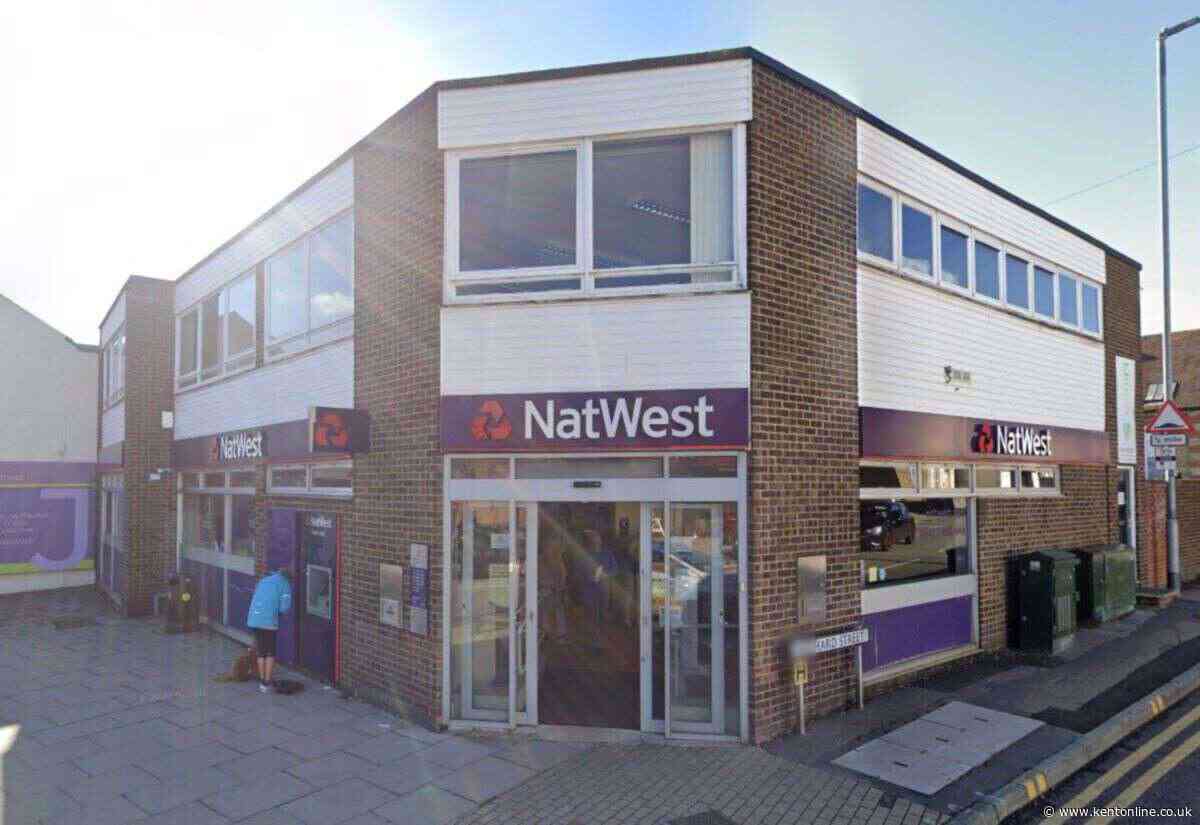 NatWest set to close in high street