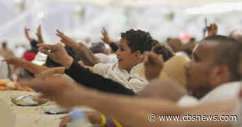 Pilgrims begin the final rites of Hajj as Muslims celebrate Eid al-Adha