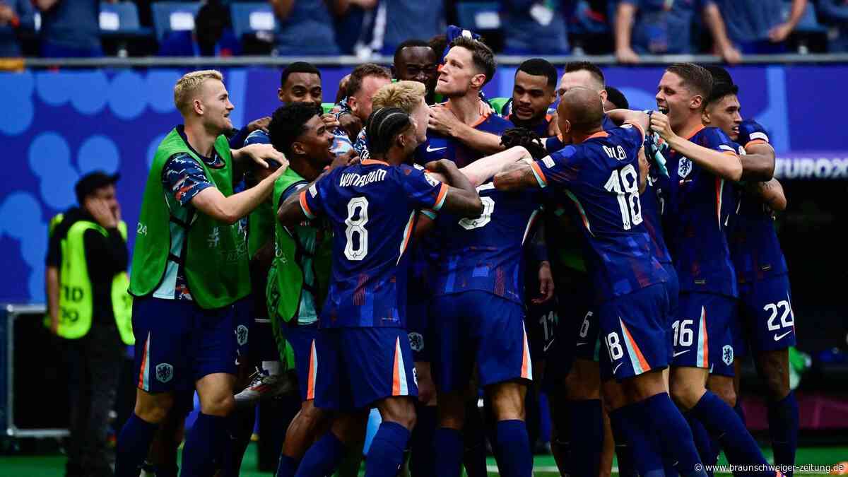 Niederlande dreht dramatisches Spiel in Hamburg gegen Polen