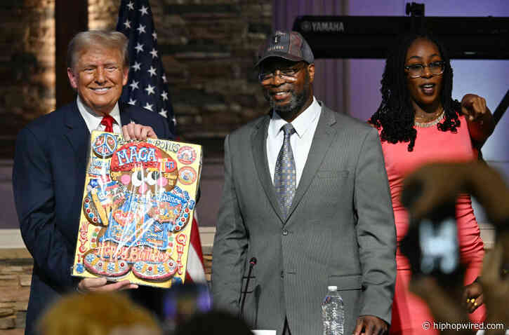 Orange Felon Donald Trump’s Blacks For Trump Event In Detroit Packed With White Folks