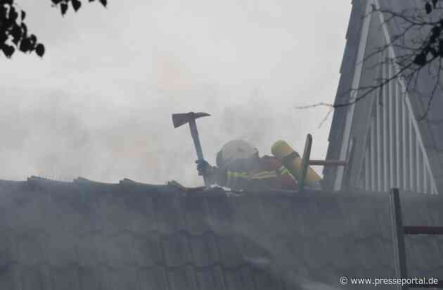 FW-PI: Dachstuhlbrand in Seestermühe von 100 Einsatzkräften erfolgreich bekämpft / Aufwändige Nachlöscharbeiten dauern an