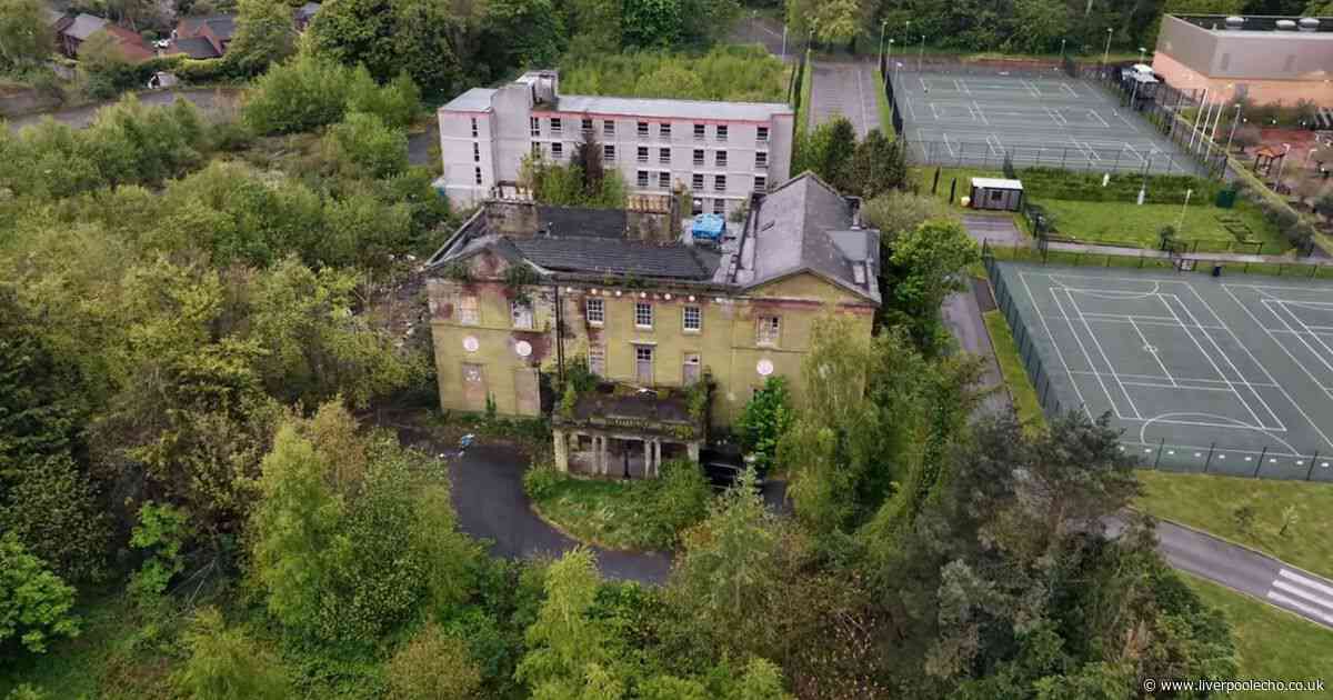 'Haunted' mansion was left to decay but it could come 'back to life'