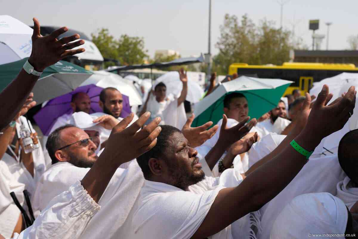 At least 14 people dead during Hajj pilgrimage in Saudi Arabia due to intense heatwave