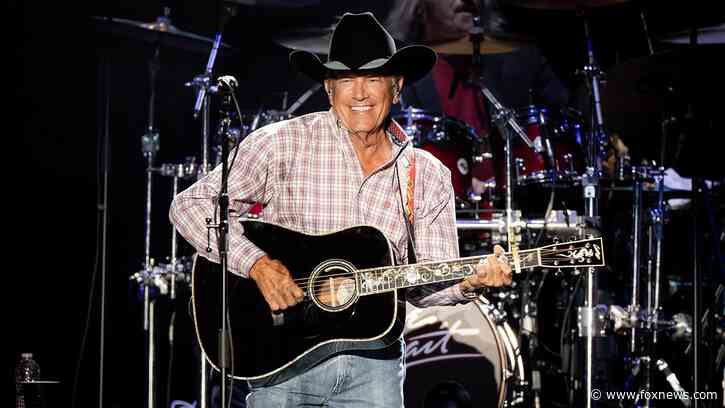 George Strait breaks US concert attendance record in Texas