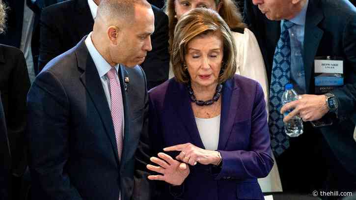 Pelosi's split from Jeffries on Netanyahu invite prompts quiet backlash from Democrats