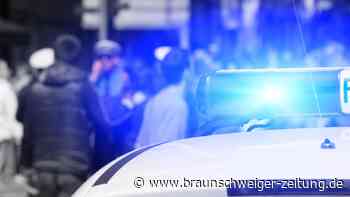 Polizeieinsatz in Goslar - Mann zielt mit Waffe auf Menschen