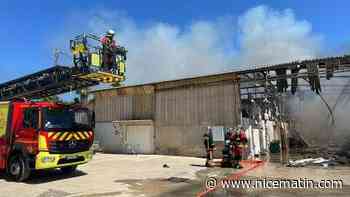 Un hangar s'embrase à La Londe, plus de quarante pompiers mobilisés
