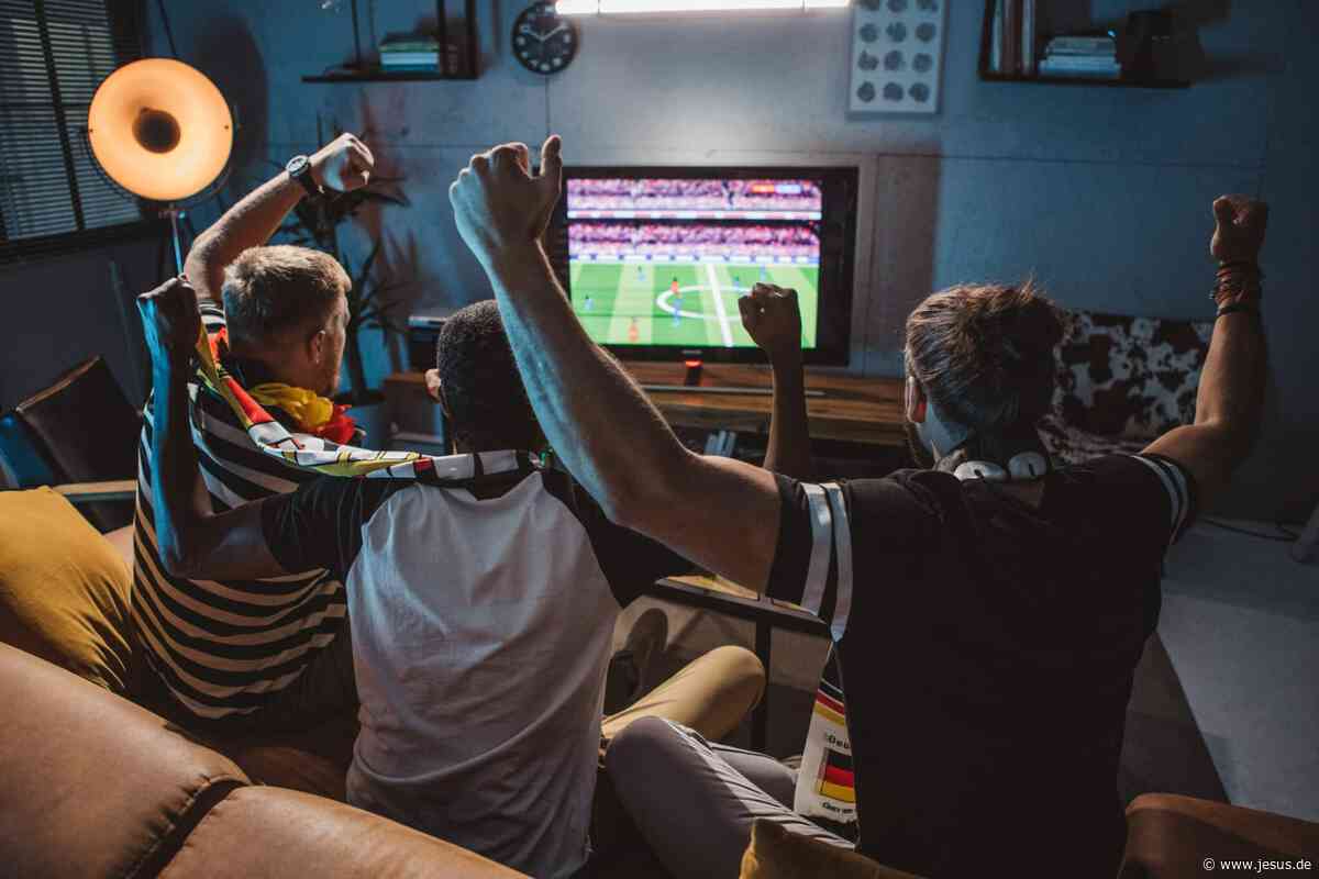 Forscher und Theologen: Fußball-EM kann Miteinander stärken