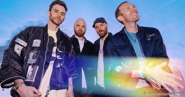 Coldplay proteggono la natura: dopo il tour eco-sostenibile realizzeranno i vinili del nuovo album “Moon Music” con bottiglie di plastica riciclate