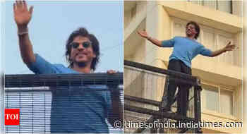 Shah Rukh Khan wishes fans on Eid from Mannat