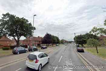 Wrythe Lane Sutton police incident: Live updates