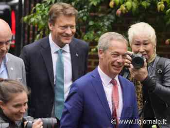 Immigrazione e tagli fiscali: Farage vara il suo "contratto" con i britannici