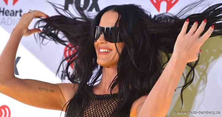 Katy Perry bringt neue Musik raus – sexy Werbung