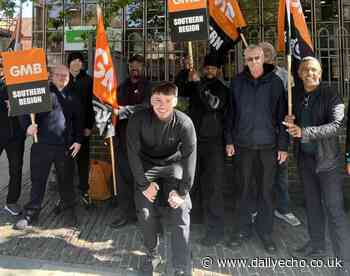 Southampton Jobcentre security staff strike over pay row