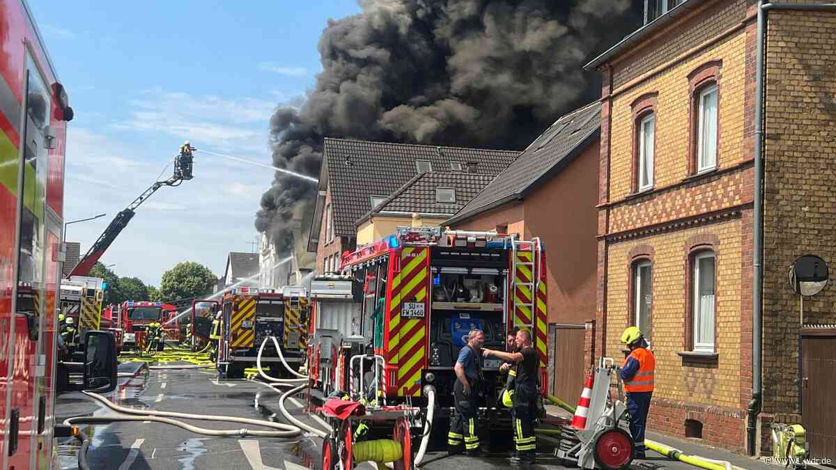 Vor einem Jahr: Feuerwehrleute sterben bei Brand in Sankt Augustin-Niederpleis