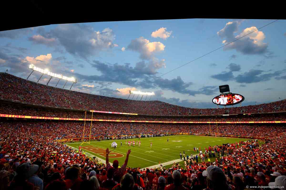 Supporters of bringing the Chiefs to Kansas have narrowed their plan and are promising tax cuts