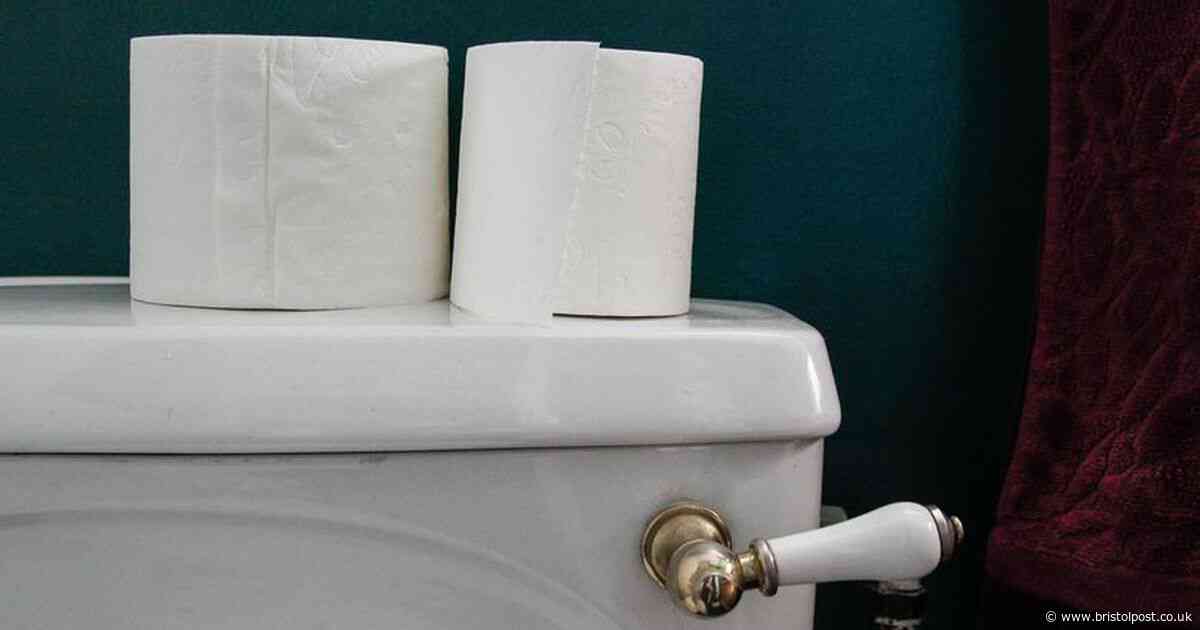 Bowel cancer red flag symptoms when going to the toilet