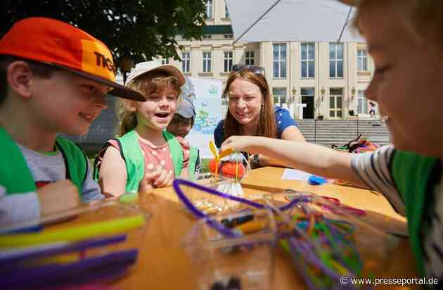 MINTmachtage: 100 Kinder forschen und feiern mit Bildungsministerin Stark-Watzinger zur Freiheit