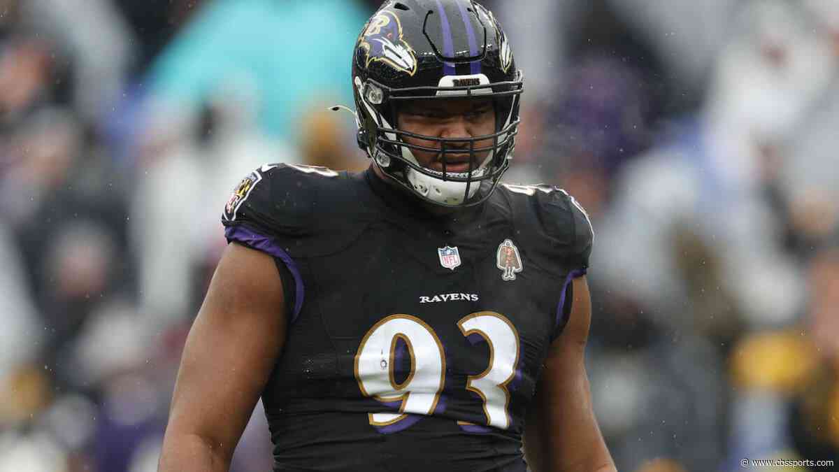 Calais Campbell signs with Dolphins: Six-time Pro Bowl pass rusher returning for 17th season