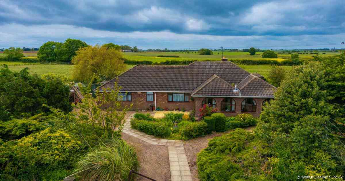 Country retreat on the coast – the delightful bungalow new to the market in the heart of Holderness