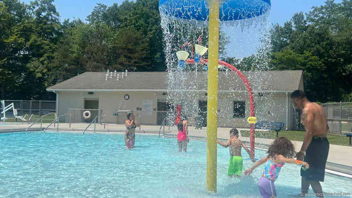 Families beat the heat in West Hartford as state's extreme hot weather protocol takes effect