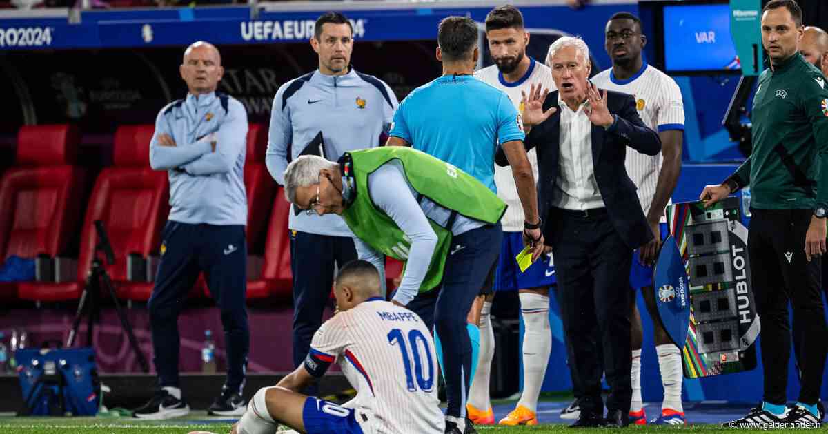 Franse bondscoach komt met update over blessure Mbappé: ‘Hij moet neusoperatie ondergaan’
