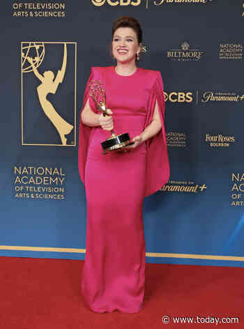 Kelly Clarkson stuns on Daytime Emmys red carpet: What she's said about her recent weight loss