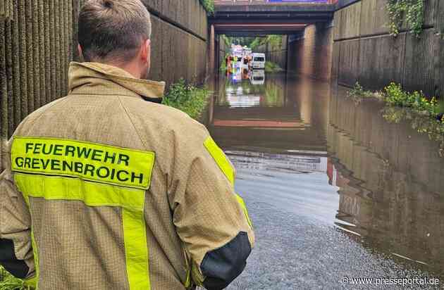 FW Grevenbroich: Überflutungen nach Starkregen in Grevenbroich / Personen in PKW vom Wasser eingeschlossen / Überörtliche Hilfe im Einsatz
