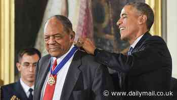 Willie Mays tributes pour in from Barack Obama, Charles Barkley and Derek Jeter after baseball great passes away at 93
