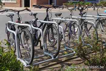 Meer dan 2.000 fietsen geparkeerd op voetpad, dus komt er een nieuwe golf van fietsrekken aan in Gentse binnenstad