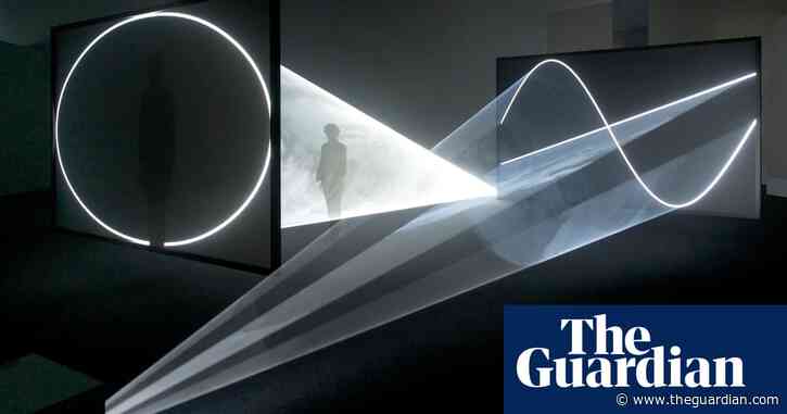 ‘It was quite obviously breathing’: the day Anthony McCall realised his light sculptures were alive