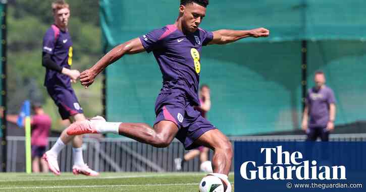 Ollie Watkins stays ready for leading England role after Serbian acting job