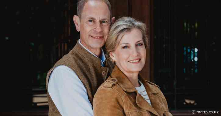 Duke and Duchess of Edinburgh mark 25th wedding anniversary with new portrait