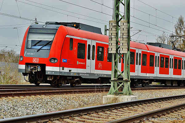 Gleisarbeiten und Zugausfälle am Schwörwochenende - Ulmer OB Ansbacher "enttäuscht und erbost" über Bahn